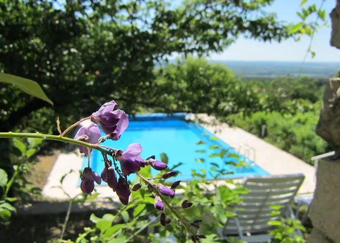 Traditionelle Mit Pool Und Ausblick By Interhome Sümeg